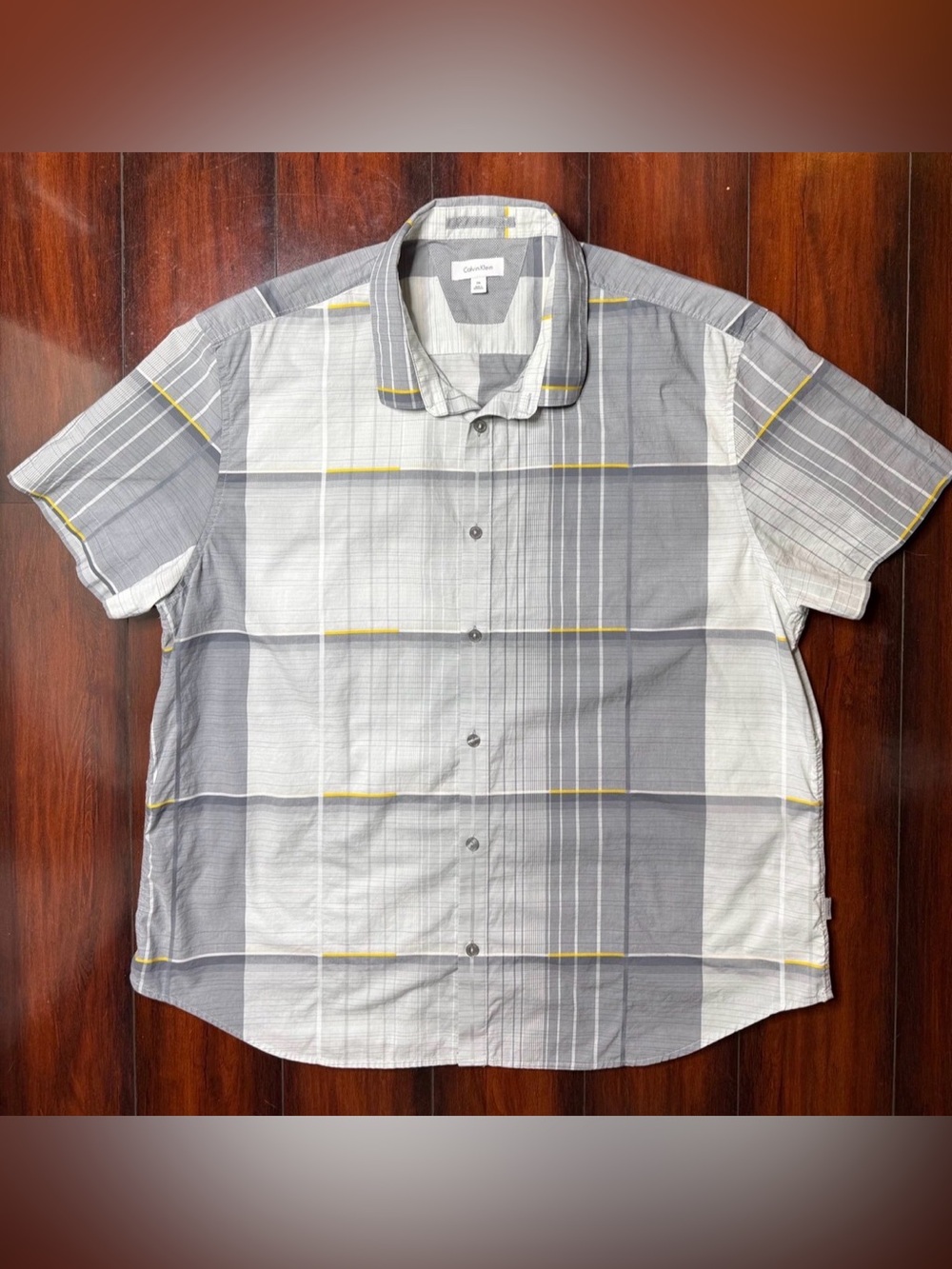 Calvin Klein Mens 2XL Shirt Short Sleeve Button Down Gray & Yellow Pattern